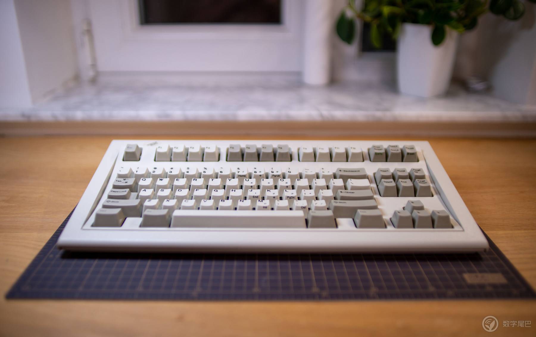 高山之巅」IBM Model M SSK 复古键盘的终极之作| 香港硅谷