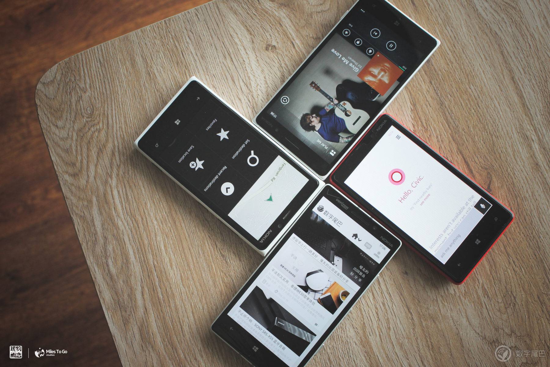 (從左至右)Lumia 920、Icon(929)、820、830
